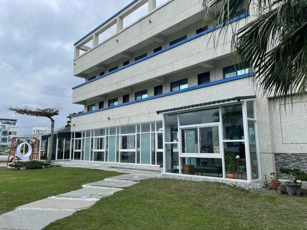 Haibian Mingren 50 Hualien City Exterior photo