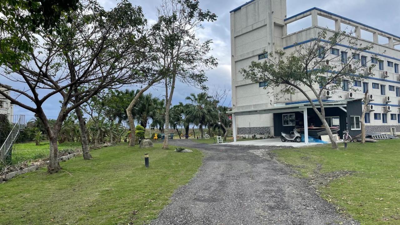 Haibian Mingren 50 Hualien City Exterior photo